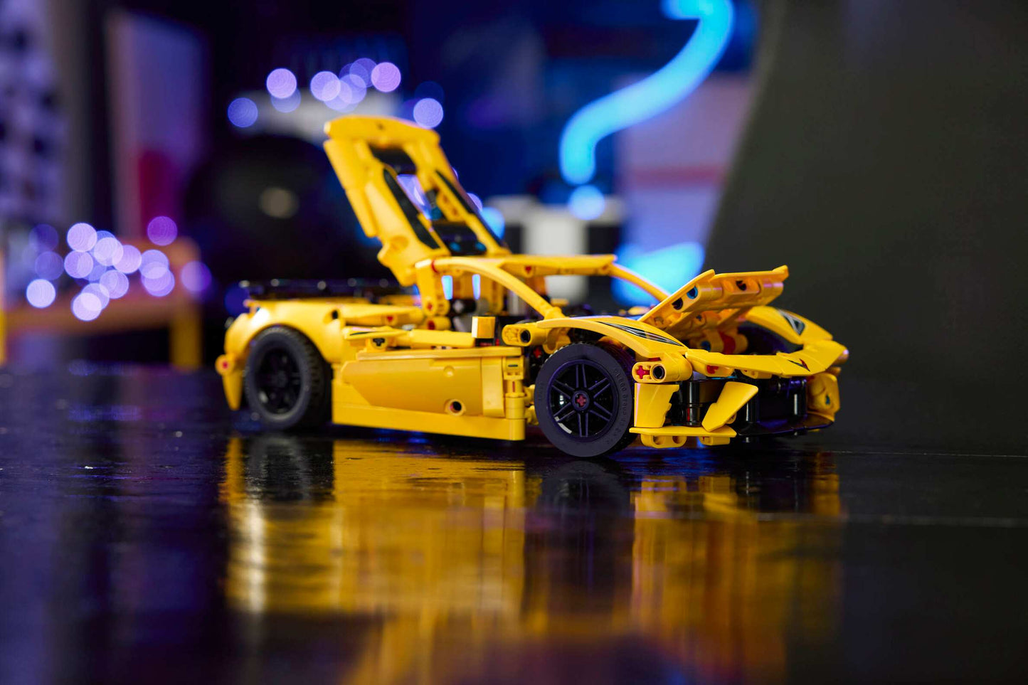 Technic: Chevrolet Corvette Stingray 42205