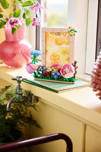 Botanicals: Floral Picture Frame 40916