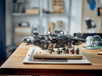 Star Wars:  The Onyx Cinder 75374