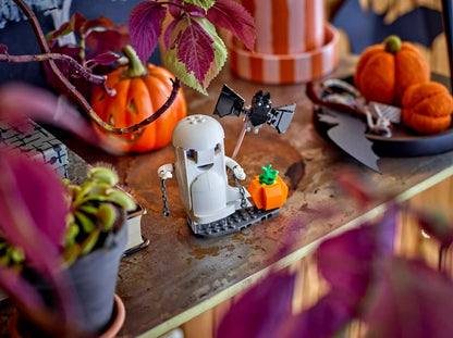 LEGO Exclusives:  Celebration Series: Luminous Ghost 40772