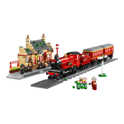 Harry Potter:  Hogwarts Express ™ Train Set with Hogsmeade Station™ 76423