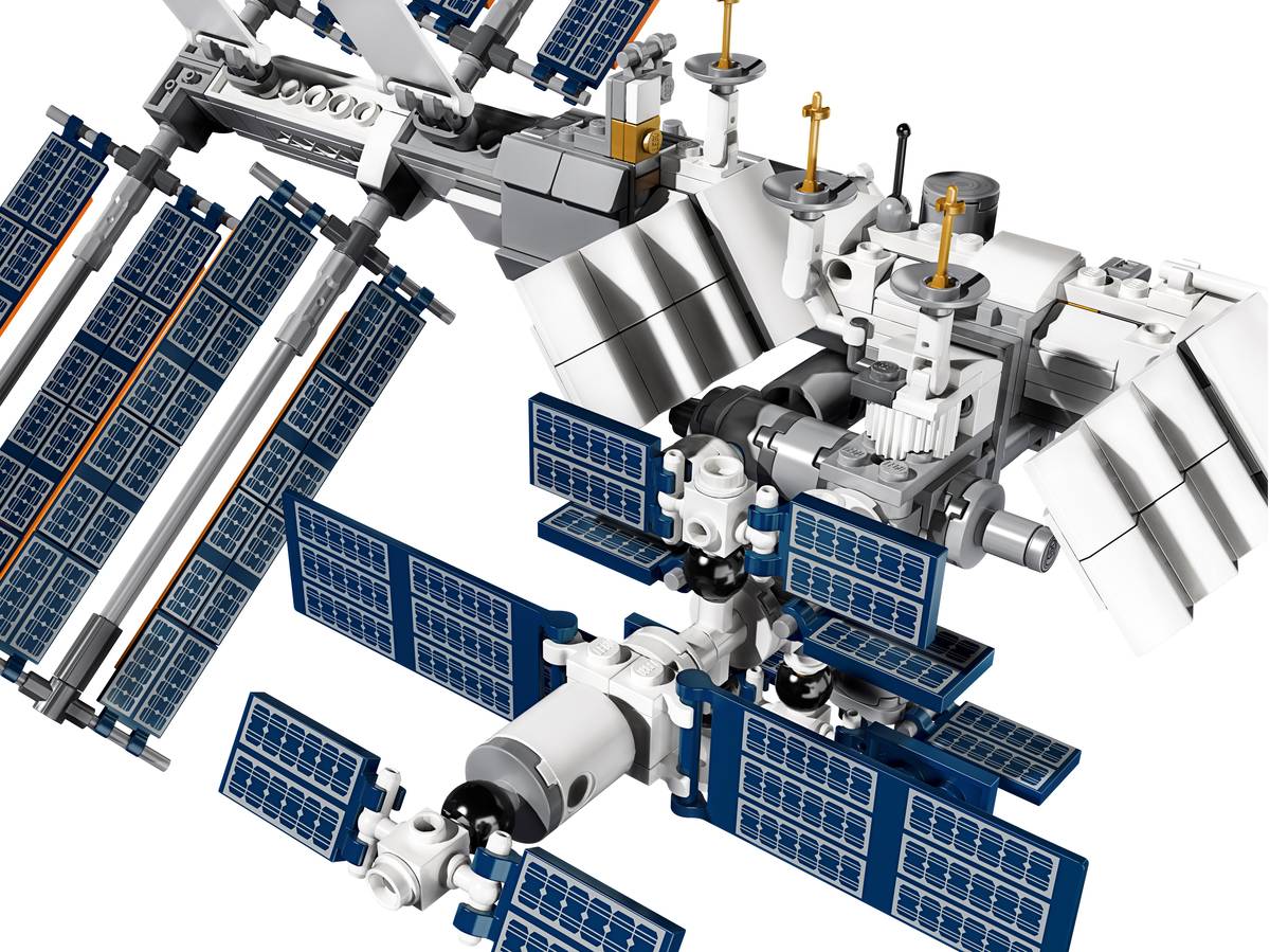 Ideas:  International Space Station 21321