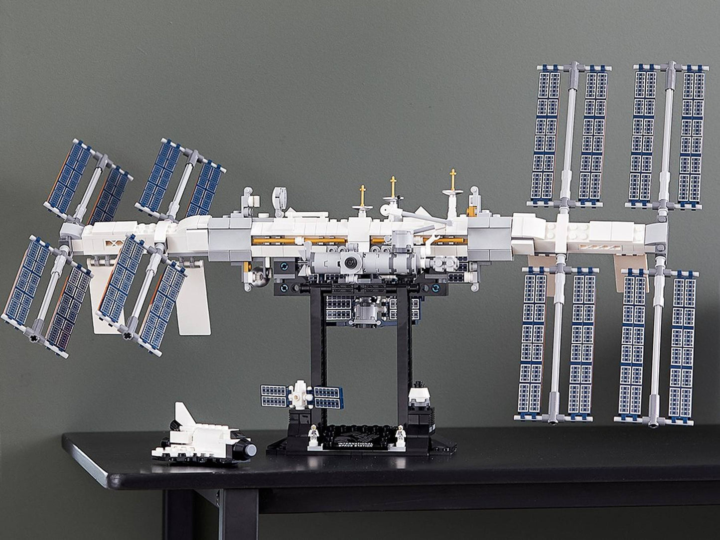 Ideas:  International Space Station 21321