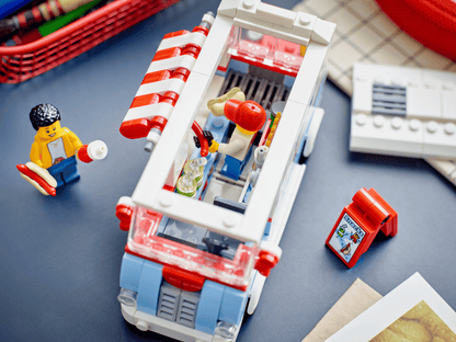 Icons: Retro Food Truck 40681