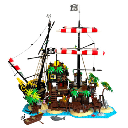 Ideas: Pirates of Barracuda Bay 21322 (Pre-Owned)