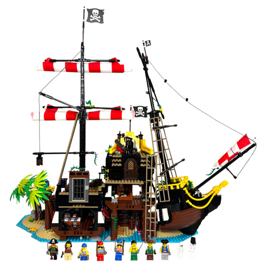 Ideas: Pirates of Barracuda Bay 21322 (Pre-Owned)