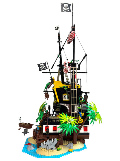 Ideas: Pirates of Barracuda Bay 21322 (Pre-Owned)