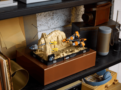 Star Wars:  Mos Espa Podrace Diorama 75380