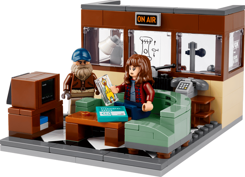 LEGO Exclusives:  Stranger Things: WSQK Radio Station 40891