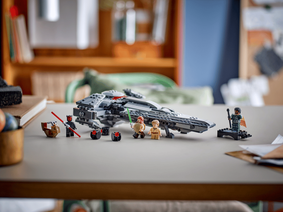 Star Wars: Darth Maul's Sith Infiltrator 75383