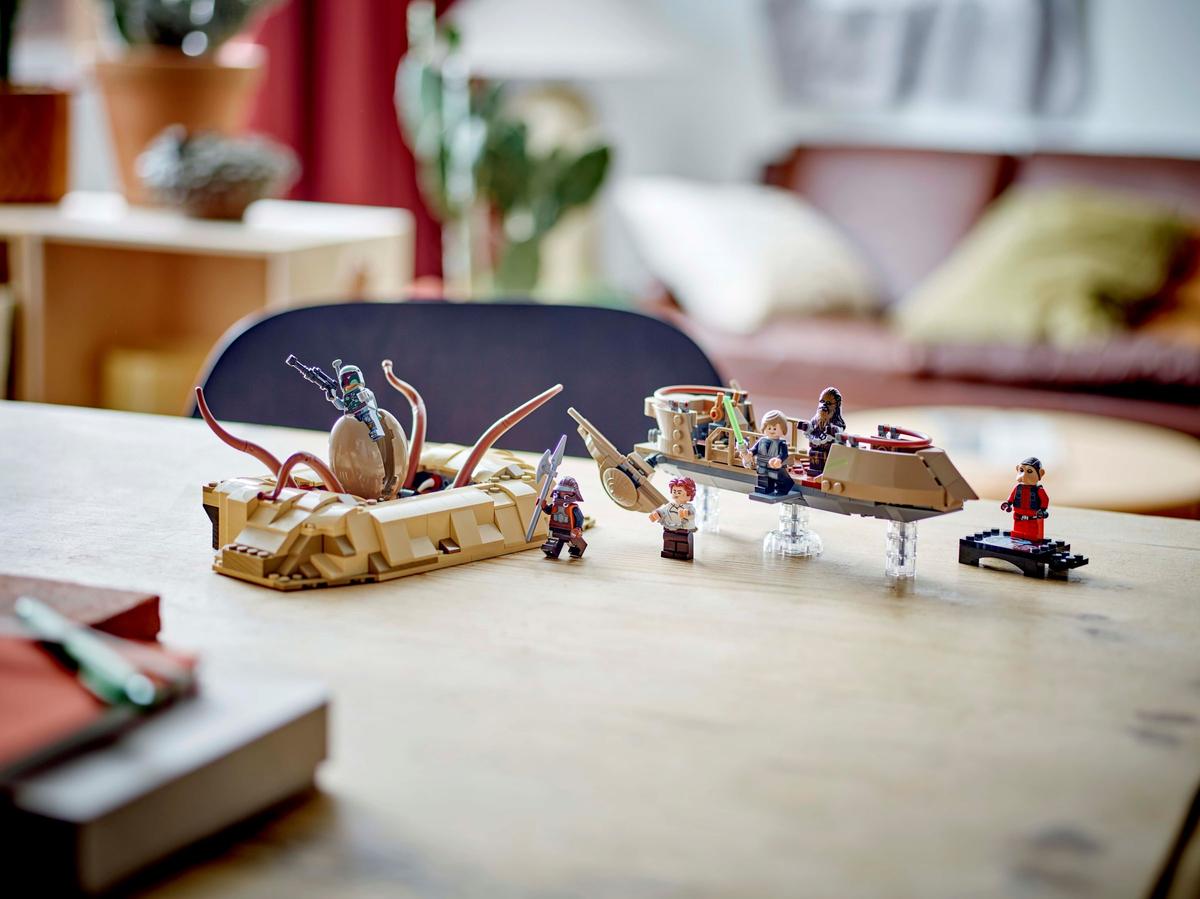 Star Wars: Desert Skiff & Sarlacc Pit 75396